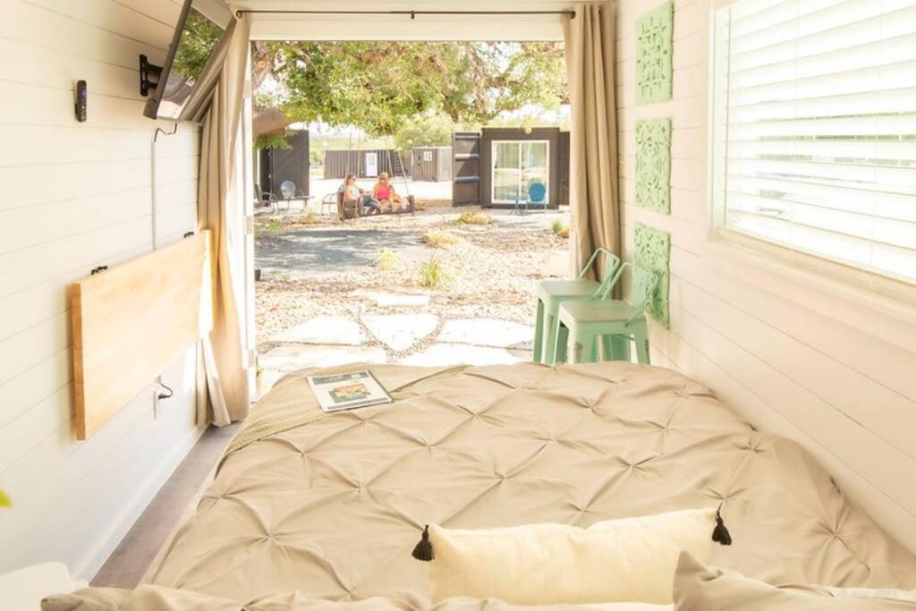 The Container Retreat @ 290 Wine Trail #9 Get Away Today! Hye エクステリア 写真