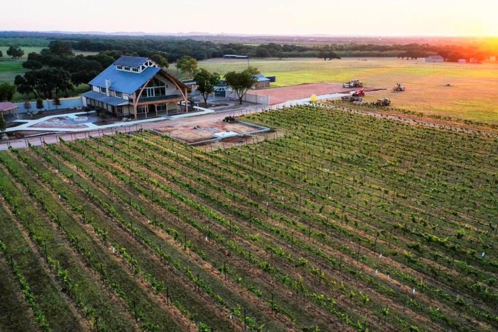 The Container Retreat @ 290 Wine Trail #9 Get Away Today! Hye エクステリア 写真